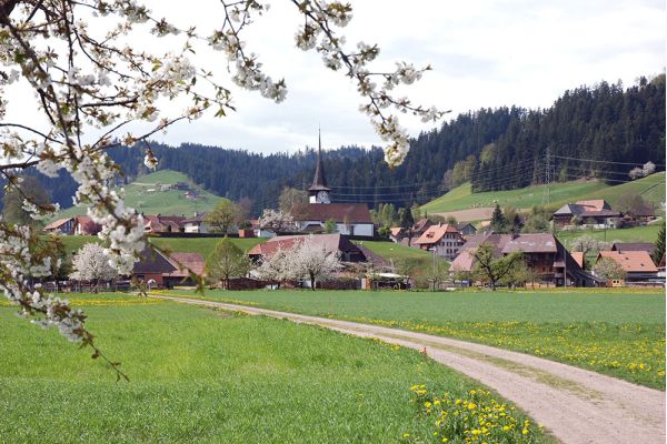 Lauperswil im Frühling